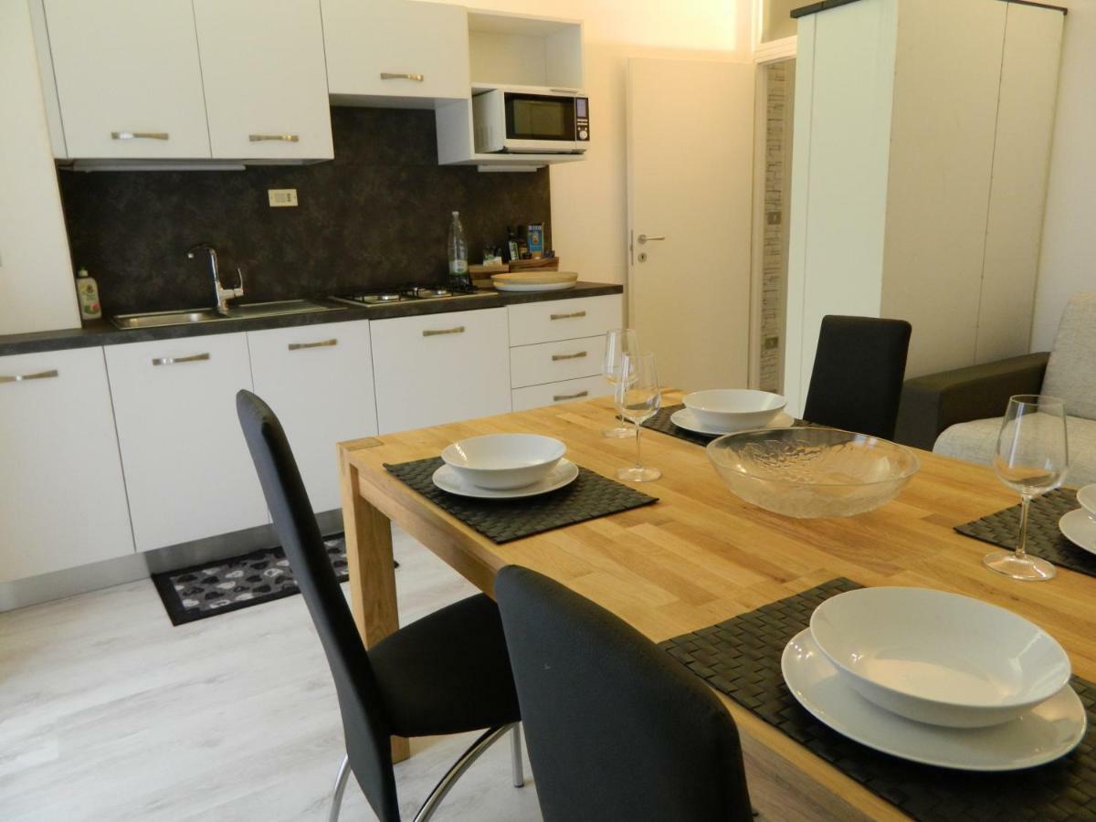 Wind Apartment Torbole Sul Garda Екстериор снимка