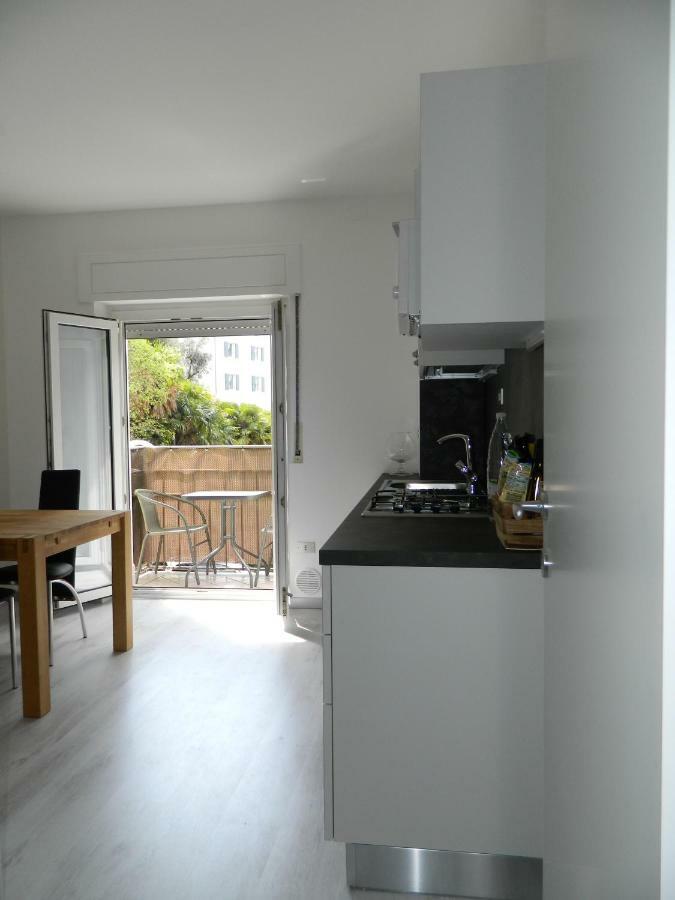 Wind Apartment Torbole Sul Garda Екстериор снимка